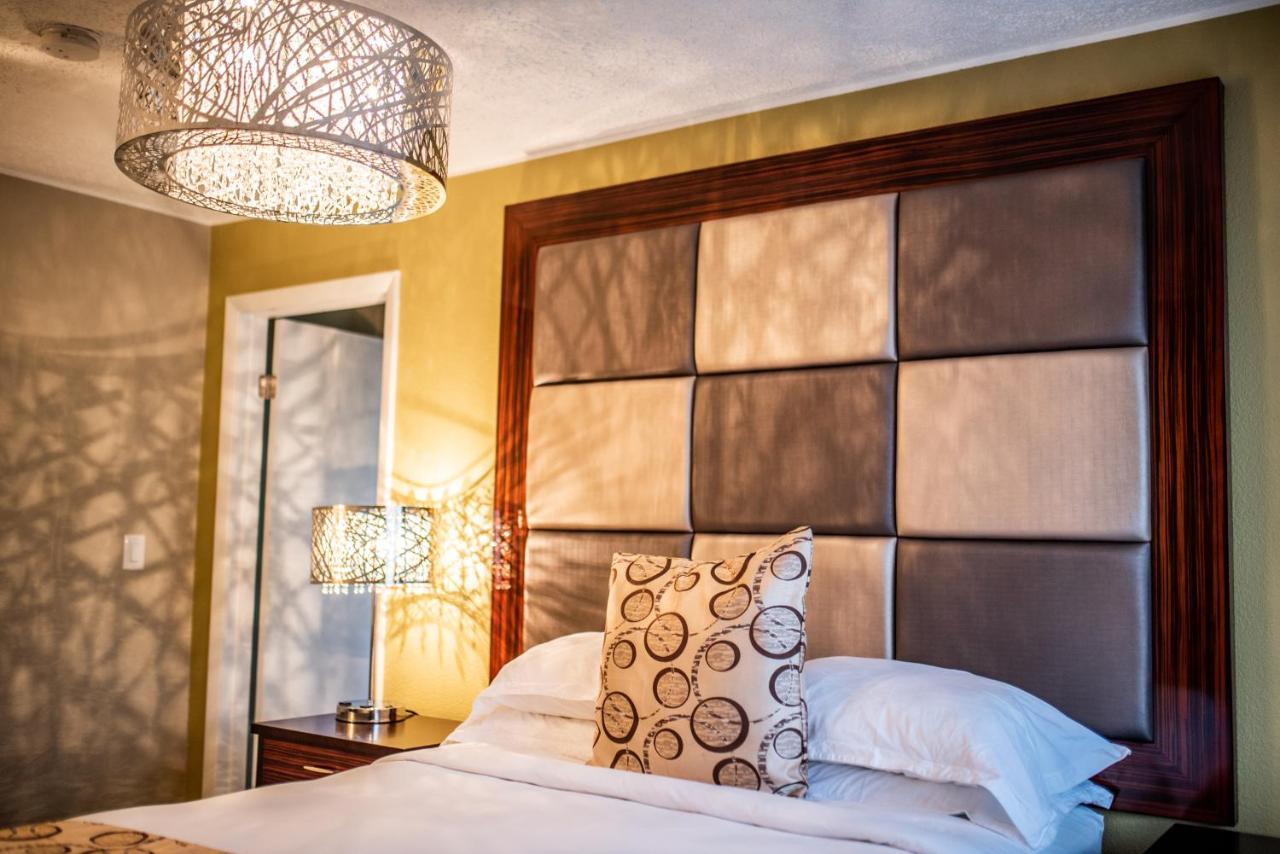 Gateway Inn And Suites サライダ エクステリア 写真
