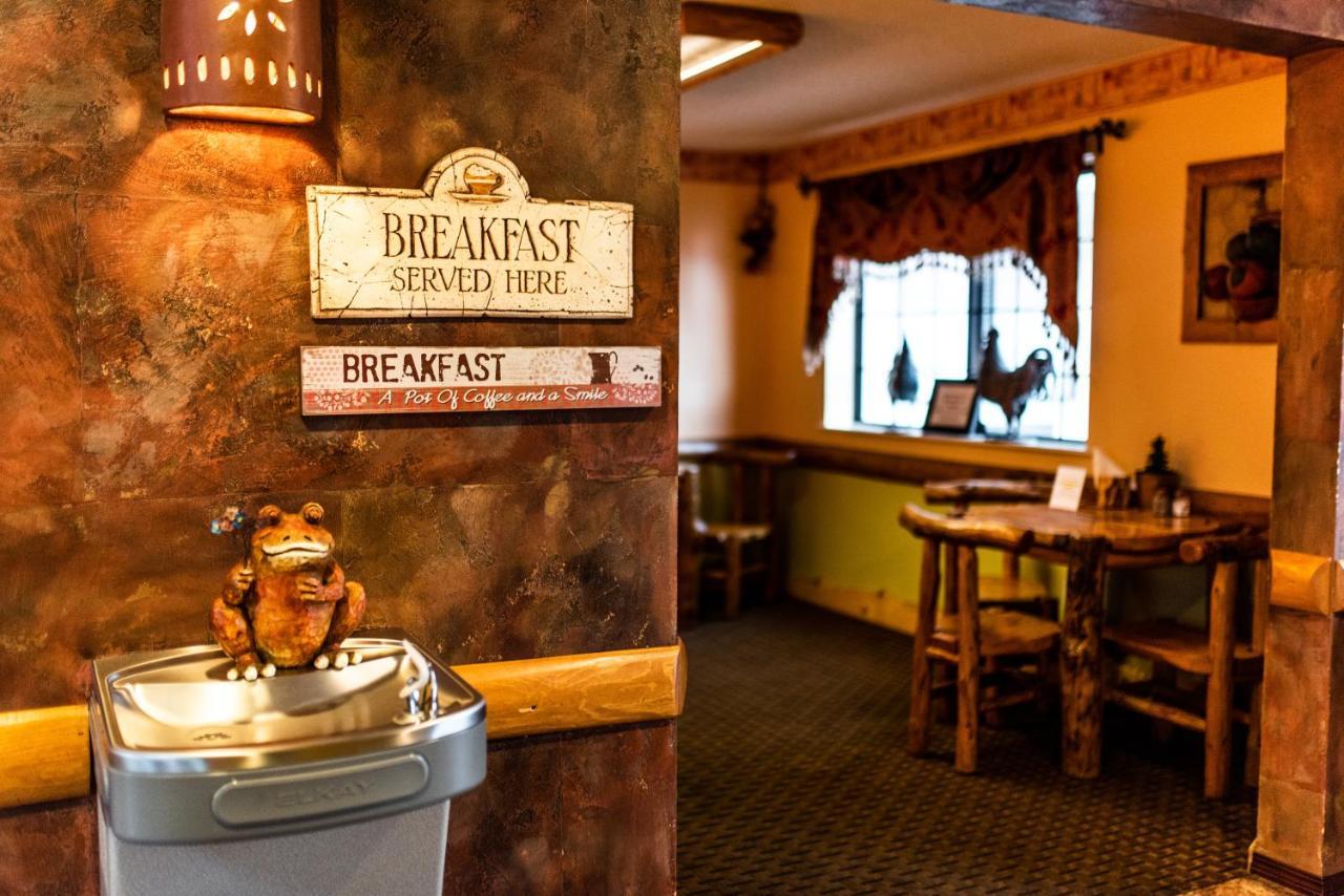 Gateway Inn And Suites サライダ エクステリア 写真