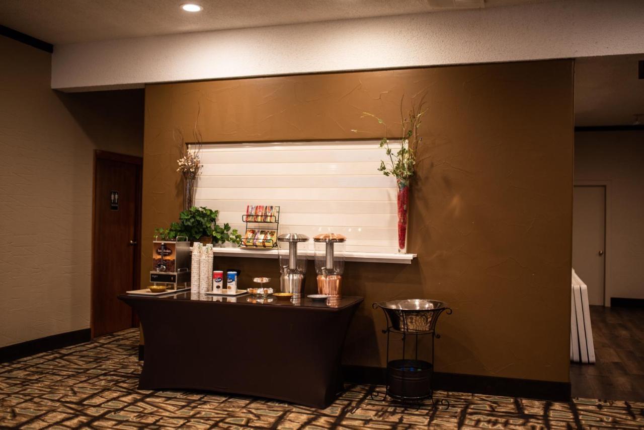 Gateway Inn And Suites サライダ エクステリア 写真