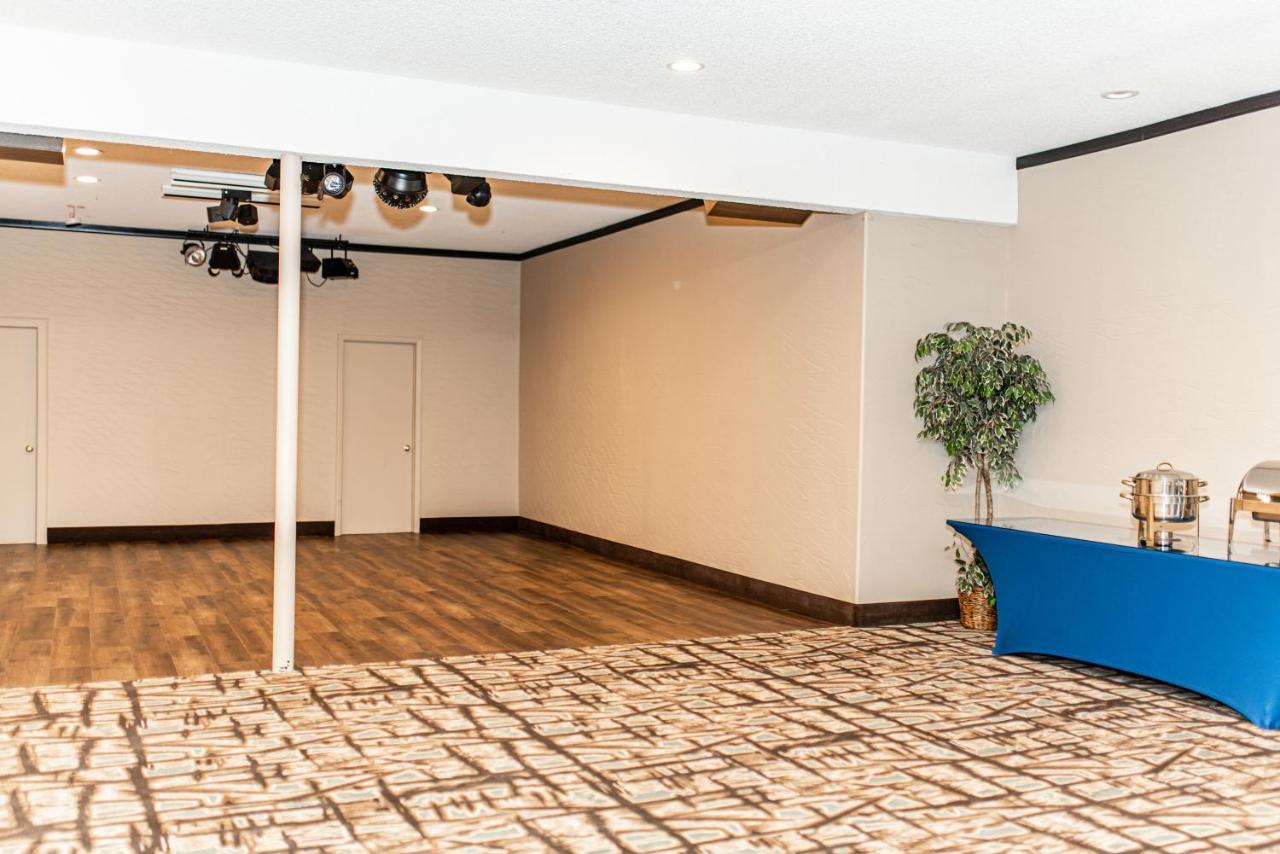 Gateway Inn And Suites サライダ エクステリア 写真