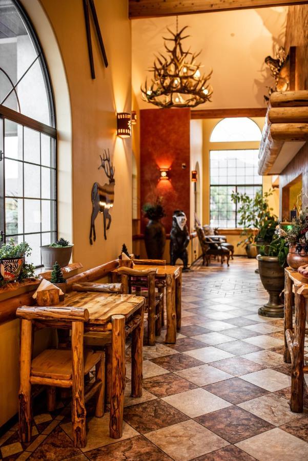 Gateway Inn And Suites サライダ エクステリア 写真