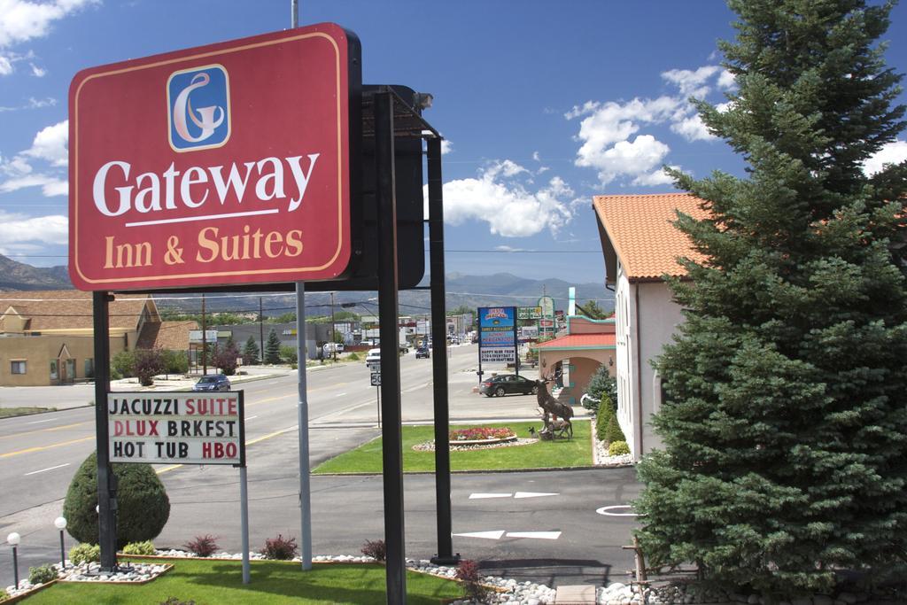 Gateway Inn And Suites サライダ エクステリア 写真