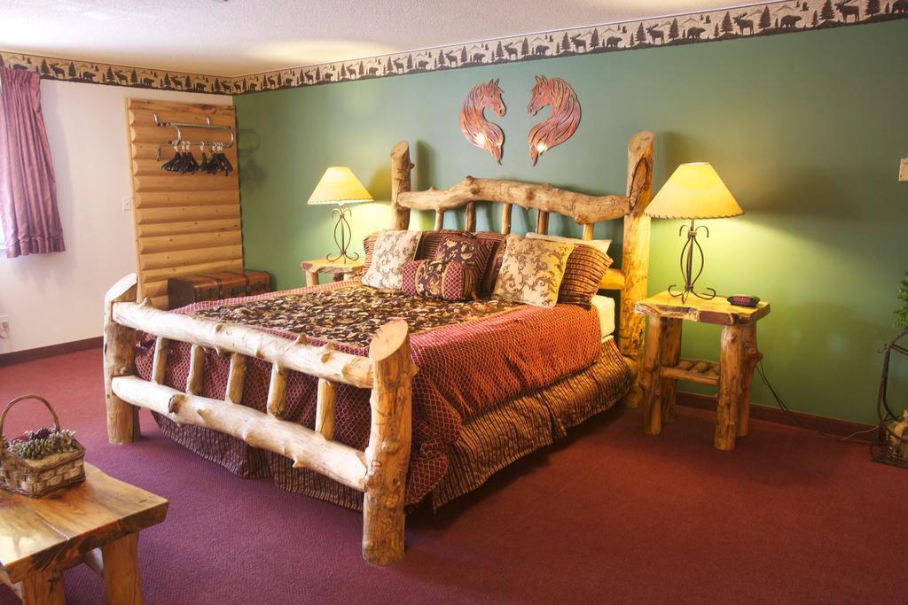 Gateway Inn And Suites サライダ エクステリア 写真