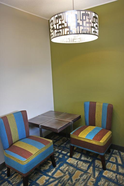 Gateway Inn And Suites サライダ エクステリア 写真
